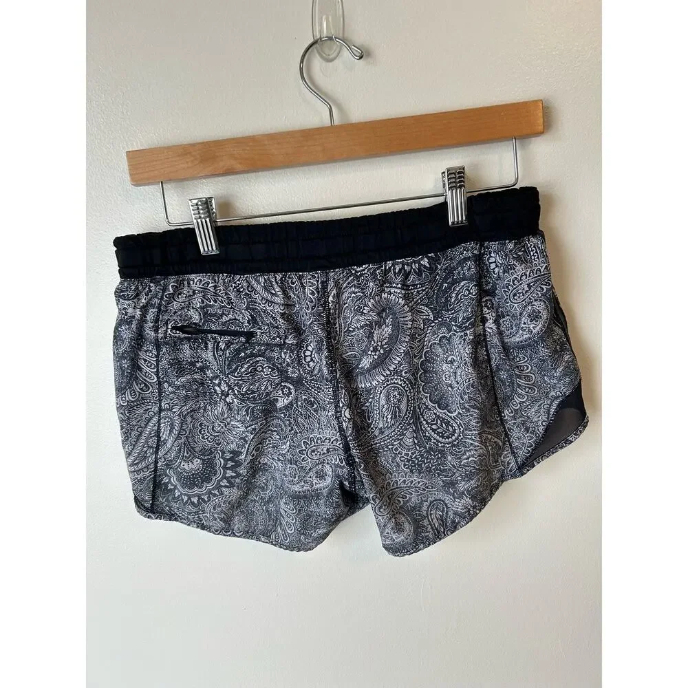 Lululemon Hotty Hot 4